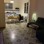 αλμα - A Family Boutique At The Center Apartamento