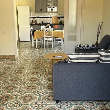 άλμα - Spacious Boutique At The Center Kalamata