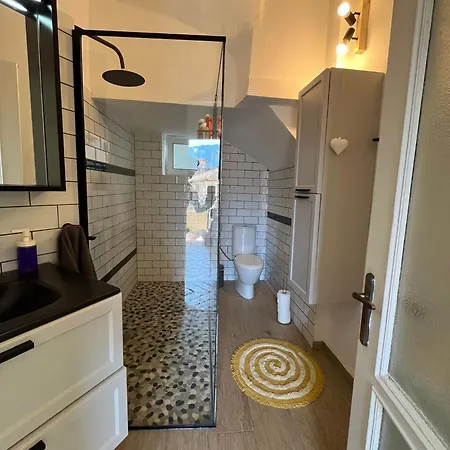 Daire αλμα - A Family Boutique At The Center