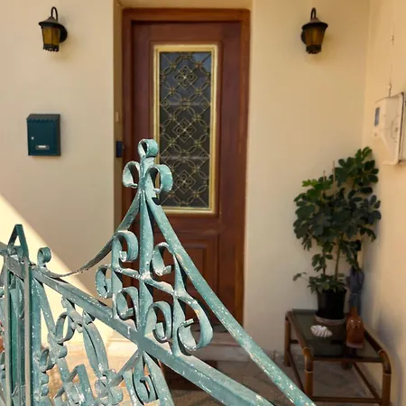 άλμα - Spacious Boutique At The Center Apartment Kalamata