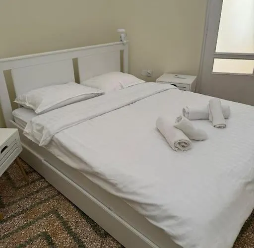 αλμα - A Family Boutique At The Center * Kalamata