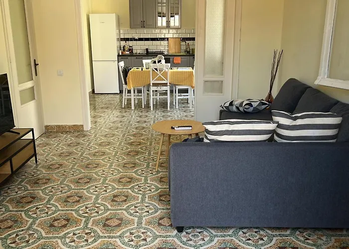 αλμα - A Family Boutique At The Center Kalamata